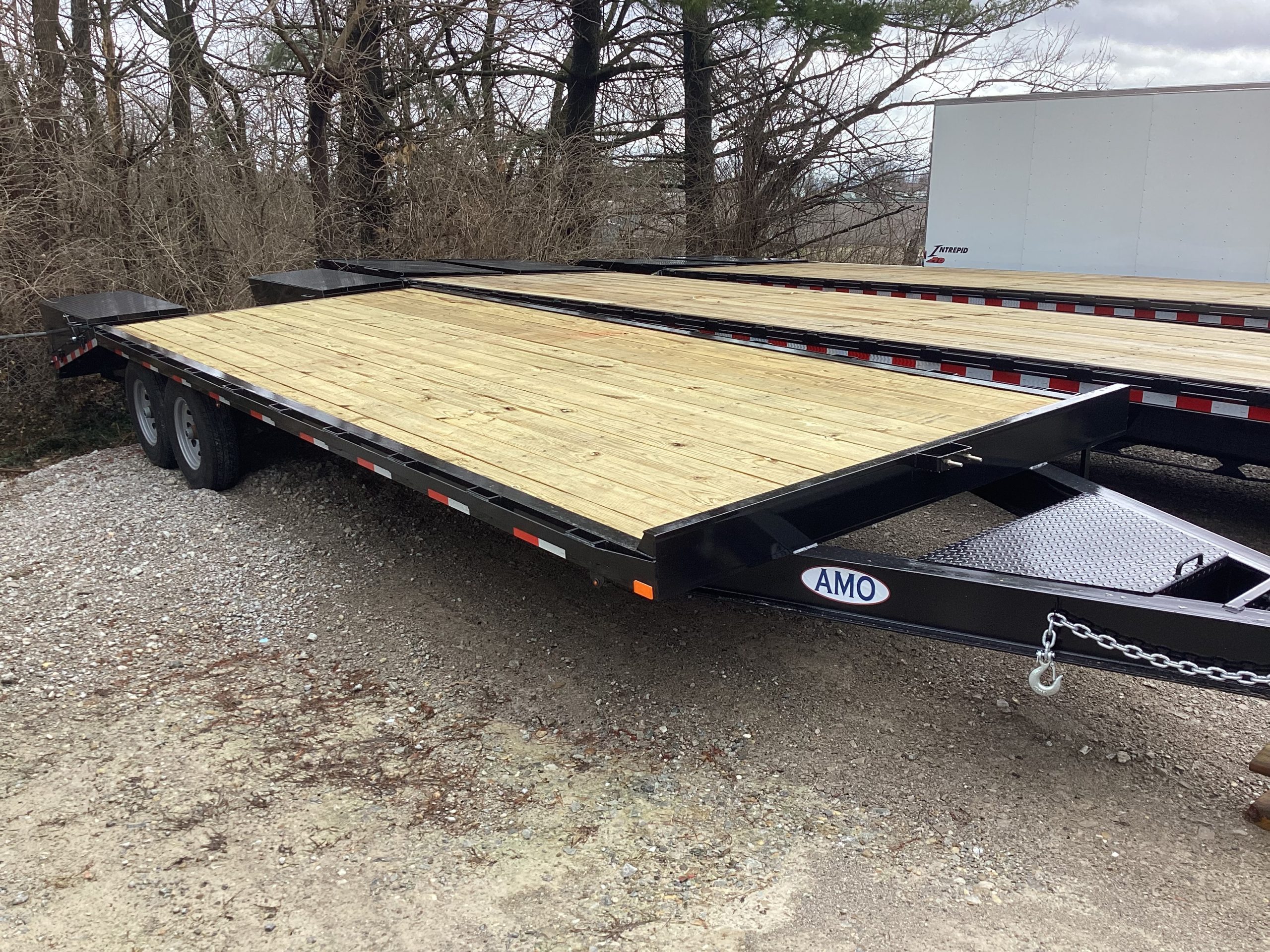 8.5’ X 25’ Deckover Trailer